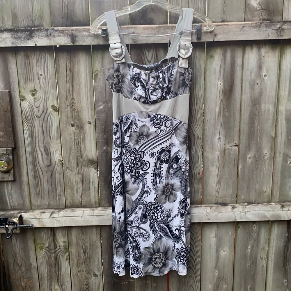 Buckle strap dress sz. S